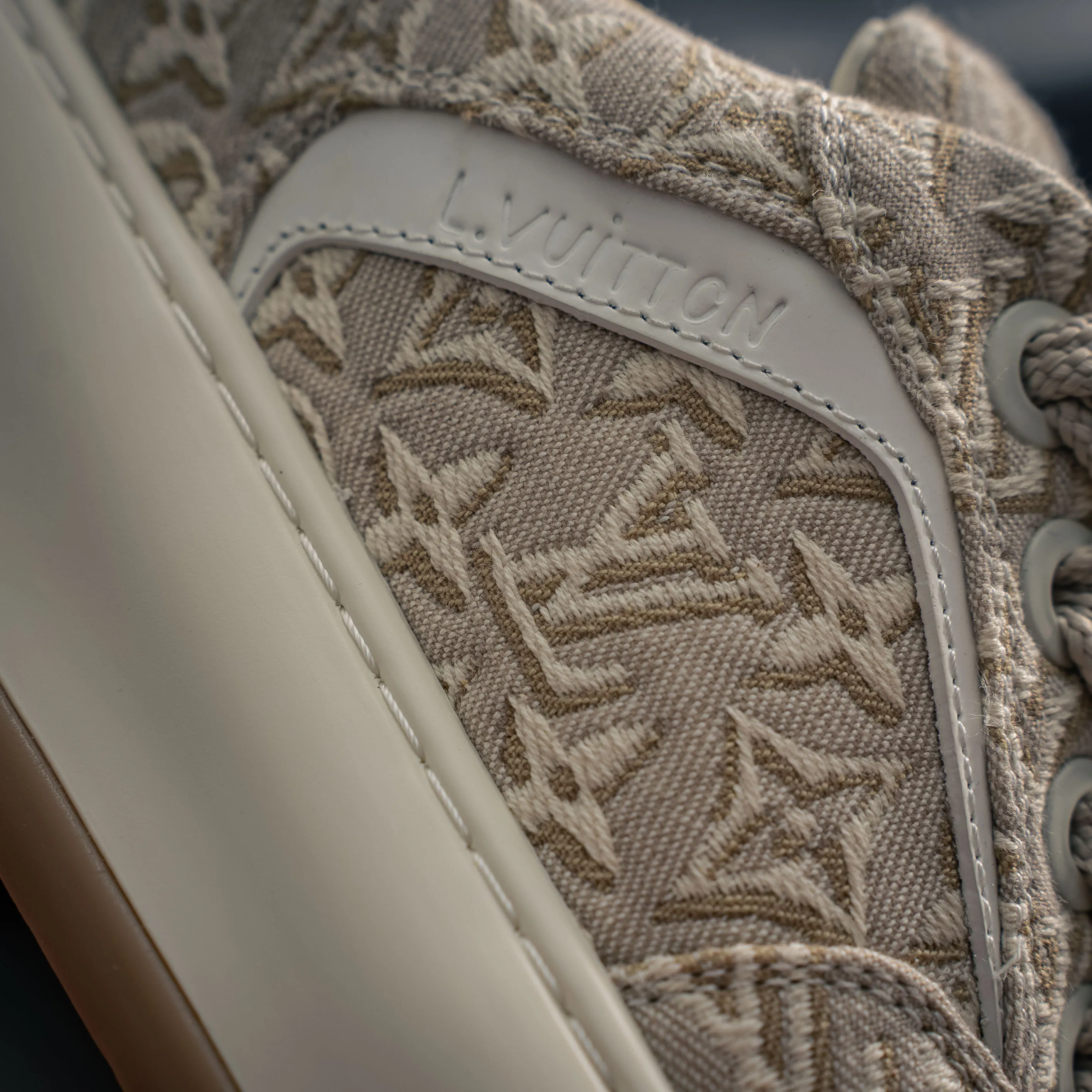# LV tilted ， Shoes，Sneakers， Shoes，Skate Shoes~~ Sneakers， LV Shoes ， Cushioning TPU Vuitton ，